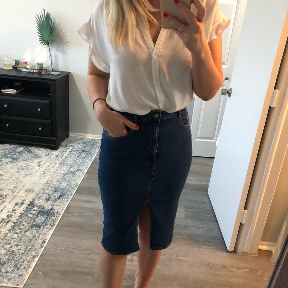 Zara denim skirt size medium